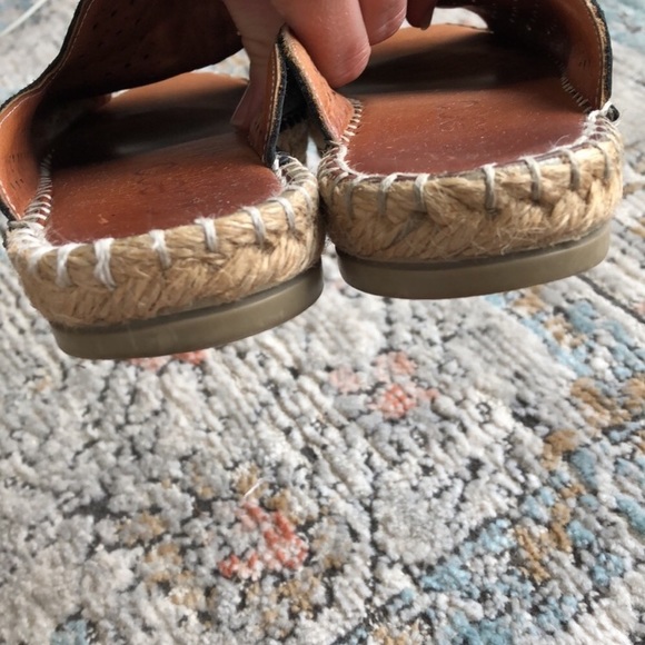 BUENO Navar Black Leather Tassel Slip On Espadrilles Slides Sandals - Picture 7 of 8